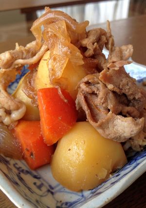 A picture of Braised Pork and Potatoes.