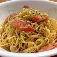 A picture of Simple Salt Yakisoba.