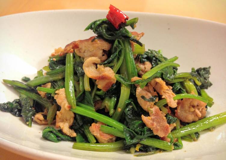 Recipe of Perfect Fried and Steamed Spinach and Pork