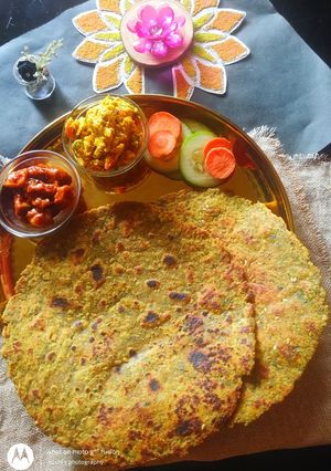 A picture of Yam Paratha.