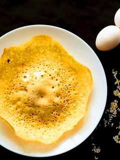 ஆம்லெட் ஆப்பம்(omelette appam recipe in tamil) செய்முறை முக்கிய புகைப்படம்