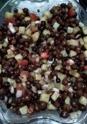 A picture of Black Chana Chaat.