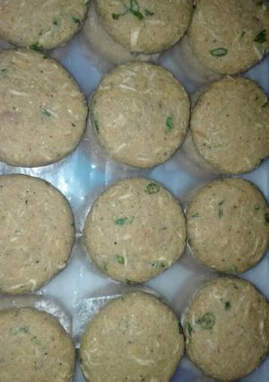A picture of Chicken Resha Kabab.
