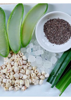 Hình của món Chè nha đam, hạt sen, hạt chia.