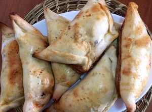 Una foto de Empanadas de pino al horno