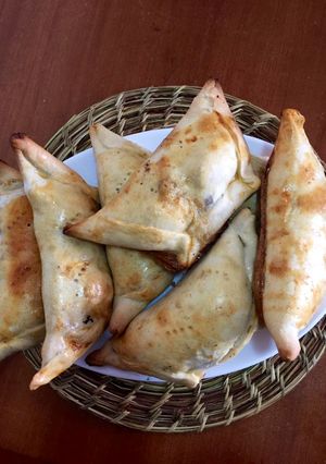 Una foto de Empanadas de pino al horno