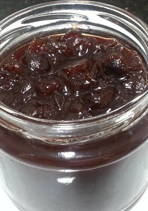 A picture of Home-made cranberry sauce.