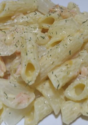 A picture of Gluten-free Pasta in a Creamy Lactose-free Sauce.
