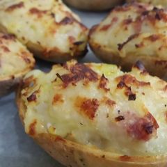 A picture of Stuffed Jacket Potatoes.