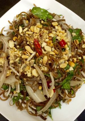 Hình của món Nộm hoa chuối.