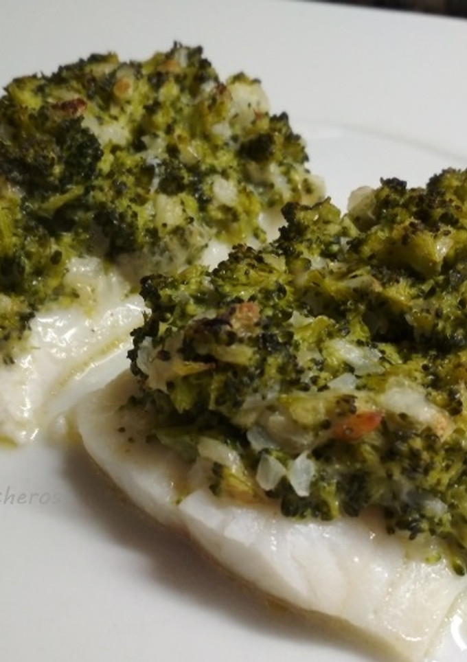 Una foto de Bacalao con brócoli gratinado