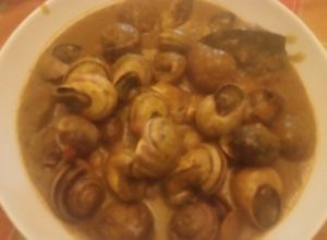 Foto principal de Caracoles en salsa estilo de mi suegra