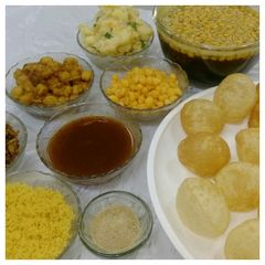 A picture of Spicy Water Balls (Pani Puri).