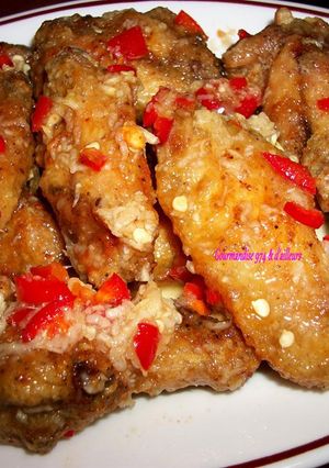 Une photo de AILES de POULET FRIT à la VIETNAMIENNE