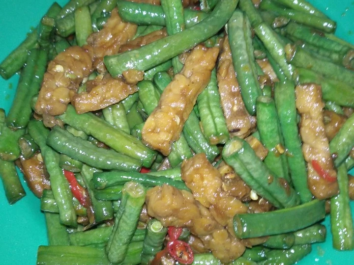 Cara Mudah Membikin Resep Oseng kacang panjang tempe manis yang Enak Banget Anti Ribet, Uenak Banget