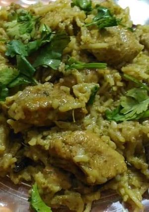 A picture of Chicken coriander coconut rice.
