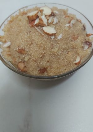 प्रसादाचा शिरा (prasadacha sheera recipe in marathi) रेसिपी चे मुख्य फोटो
