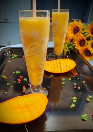A picture of Mango shake.