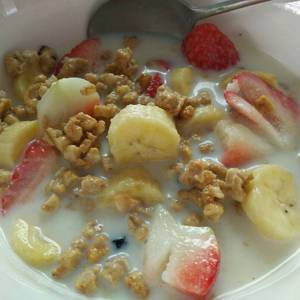อาหารเช้า กราโนล่าผลไม้รวม Granola mix fruits(330 แคลอรี่)
