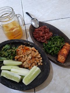 Foto resep Sambel Tempe Penyet Kemangi