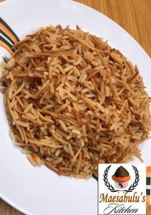 A picture of Fried spaghetti with rice.