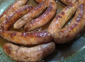 Foto principal de Salchichas al vino con pizca de curry