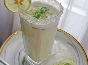 Foto resep Milkshake green tea latte +mint😋