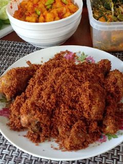 Foto resep Ayam Goreng Serundeng