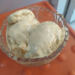 A picture of MANGO ICE-CREAM.