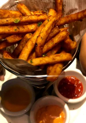 A picture of French fries.