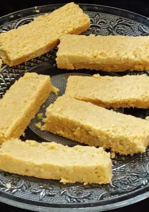 মিল্ক কেক (milk cake recipe in Bengali) রেসিপির প্রধান ছবি