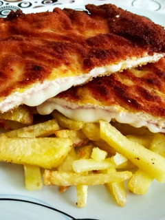 Una foto de Milanesas de pollo rellenas