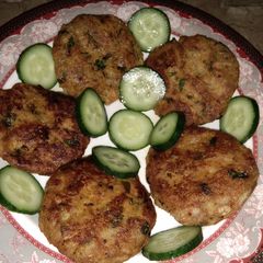 A picture of Beh kachori.