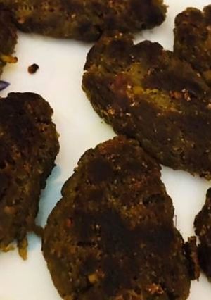 A picture of Mutton shami kabab.