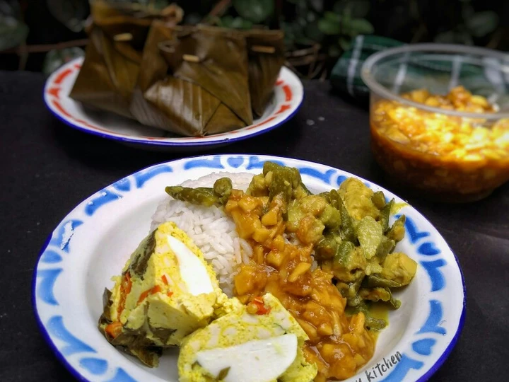 Cara Mudah Menyiapkan Resep Nasi Campur Nusantara (Bandung, Medan &amp;amp; Lampung) yang Bisa Manjain Lidah Anti Ribet, Uenak Banget