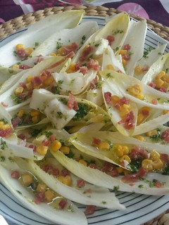 Una foto de Ensalada de endivias con vinagre de cítricos