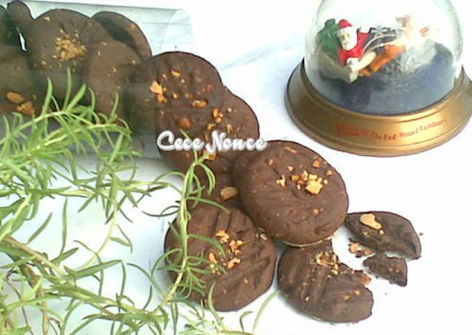 Kukis Coklat Kacang