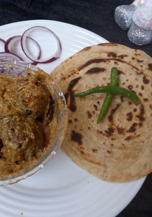 मिक्स वेज कोफ्ता और लच्छा पराठा (Mix veg kofta aur lachha paratha recipe in hindi) रेसिपी मुख्य फोटो