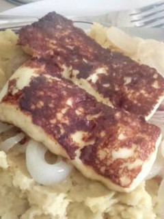 Una foto de Mangú con Queso frito
