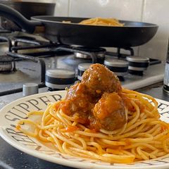 A picture of Spaghetti Meatball.