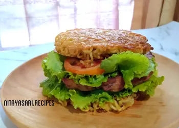 Cara Memasak Cepat Burger Indomie Paling Enak