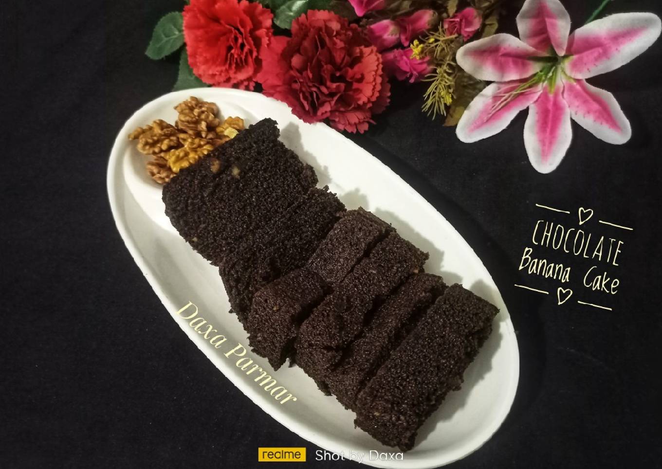 Eggless Chocolate Banana Cake