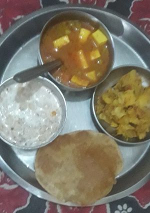 मटर पनीर (matar paneer recipe in Hindi) रेसिपी मुख्य फोटो