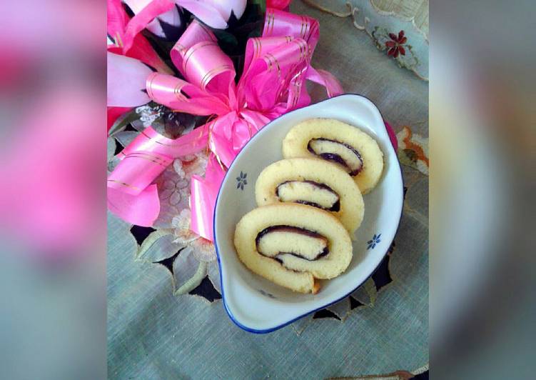 Resep Bolu Gulung Selai Blueberry oleh Novita Merliana Resep Bolu Gulung Selai Blueberry oleh Novita Merliana