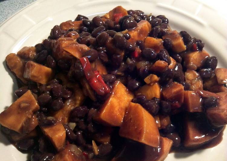 Black Bean & Sweet Potato Side Dish