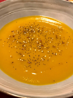Una foto de Puré de verduras con cúrcuma, jengibre y variado de semillas (en mambo Cecotec)