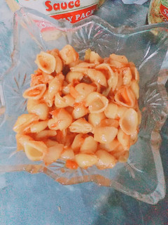 A picture of Red sauce macroni.