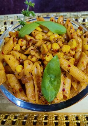 A picture of Creamy pasta.