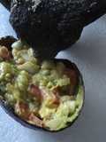 Guacamole con mezcal y polvo de charal y cítricos a lo ranchero. México