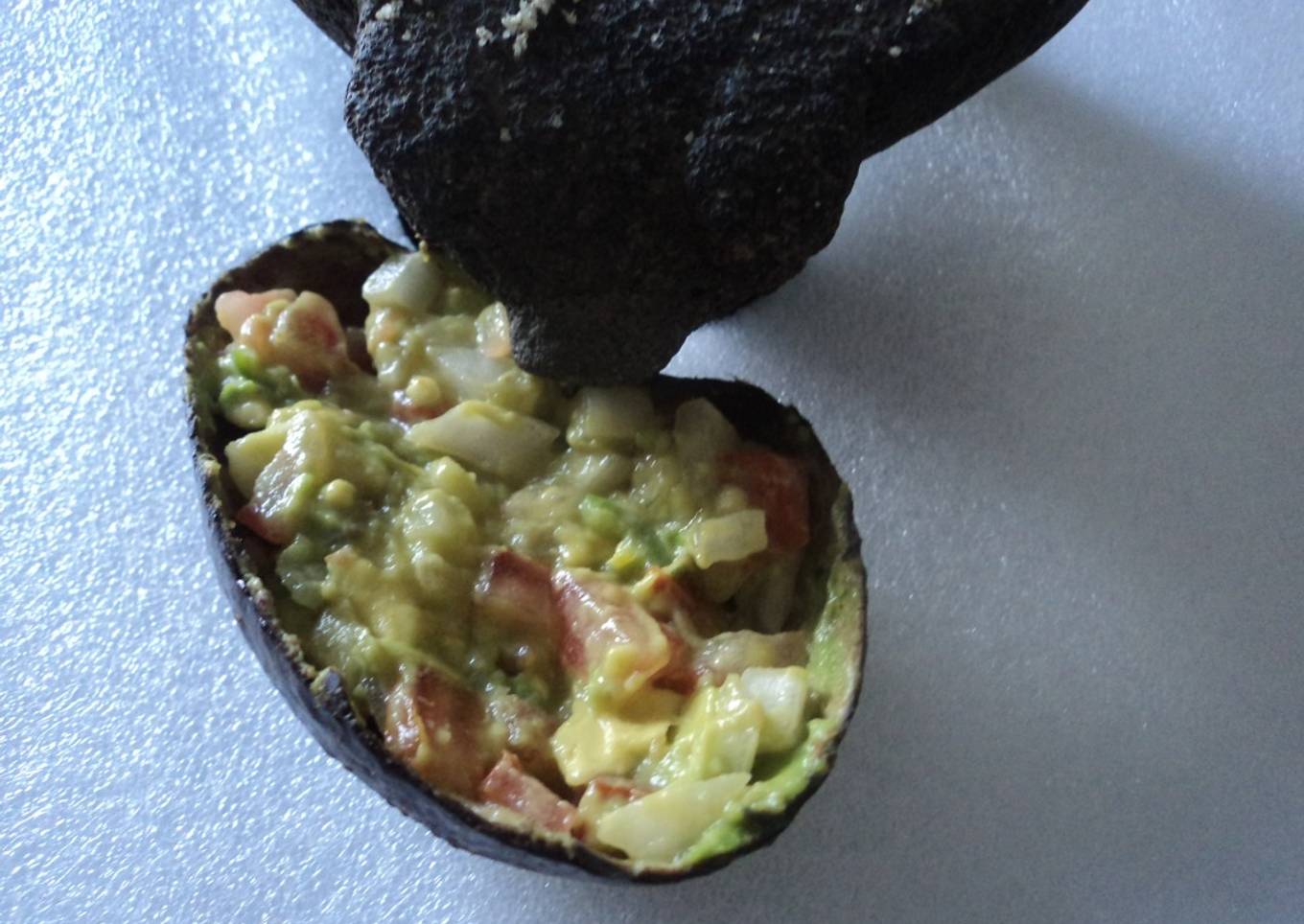Guacamole con mezcal y polvo de charal y cítricos a lo ranchero. México